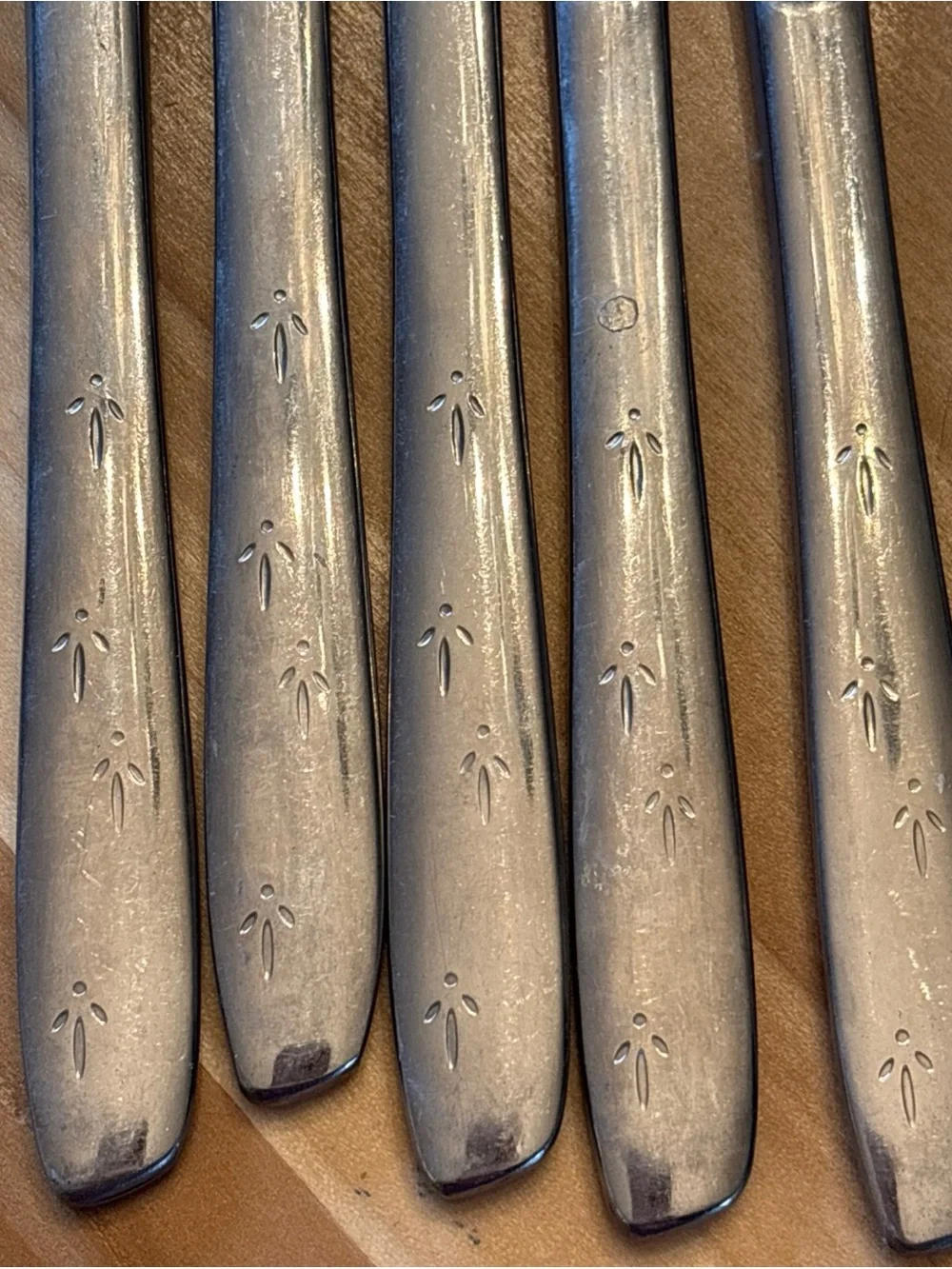 15 Vintage Oneida Stainless Flatware Serving Pieces Asian Arrow Spoons Knives